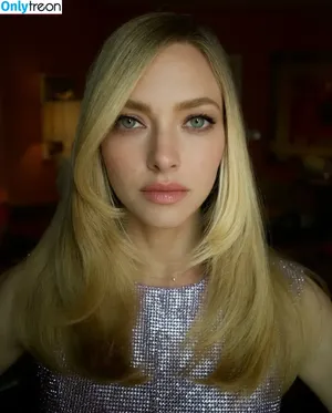 Amanda Seyfried / AmandaSeyfried / mingey nude photo #0778
