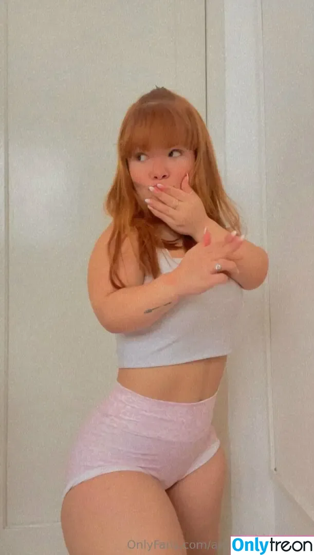 amandapandaa nude photo #0015 (amandapandaa)
