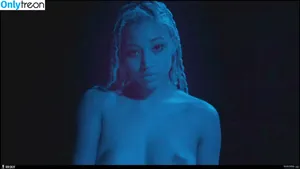 Amandla Stenberg / amandlastenberg nude photo #0143
