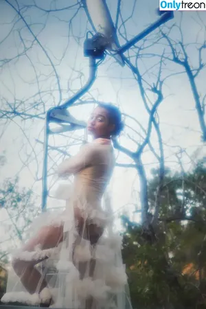 Amandla Stenberg / amandlastenberg nude photo #0148
