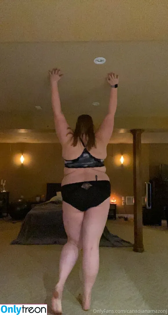 amazonjacq nude photo #0007 (canadianamazonj)