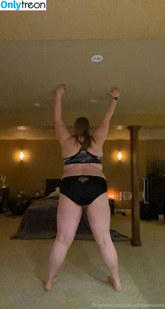 amazonjacq nude photo #0008 (canadianamazonj)