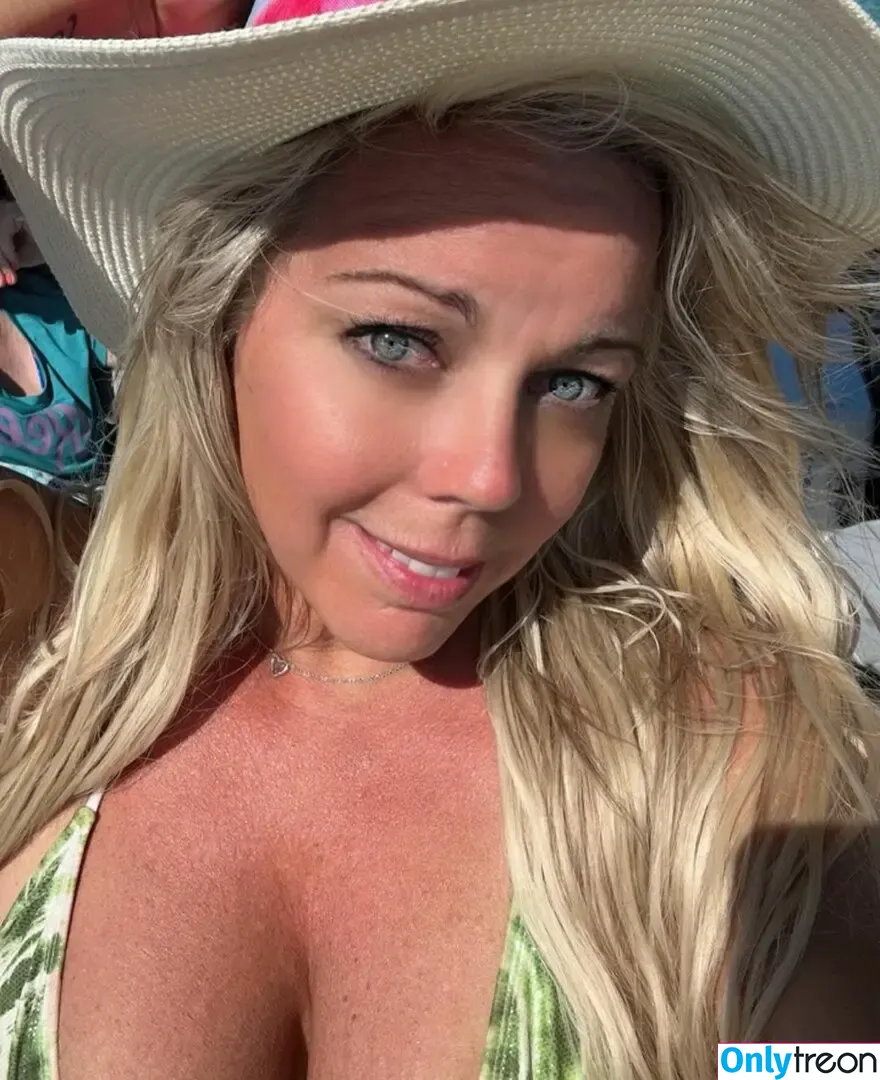 Amber Lynn Bach nude photo #0004 (amberbach_)