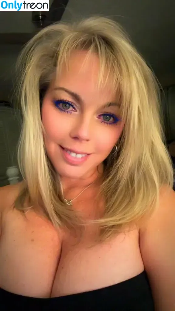 Amber Lynn Bach nude photo #0018 (amberbach_)