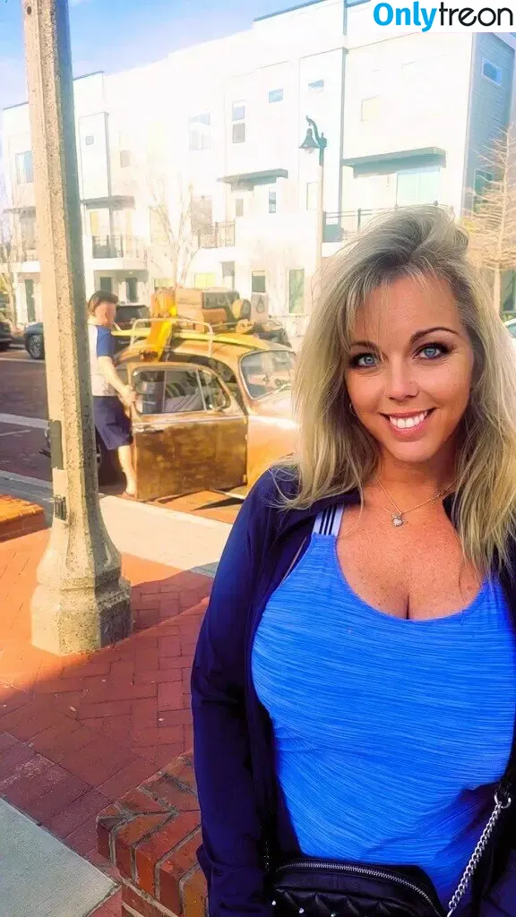 Amber Lynn Bach nude photo #0019 (amberbach_)