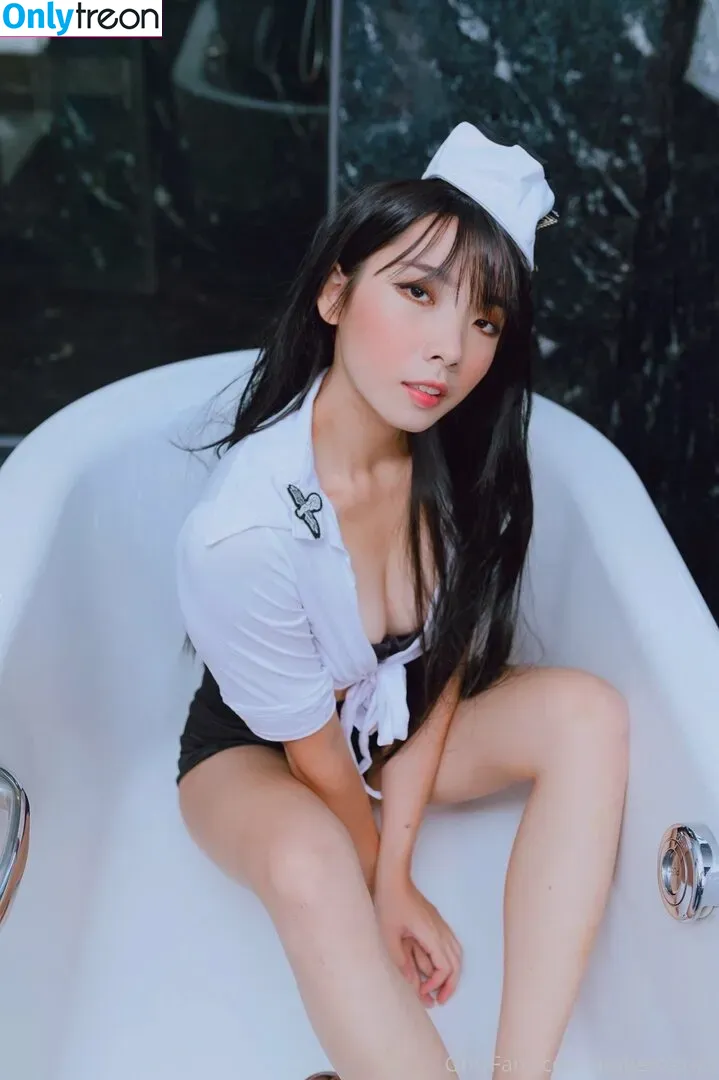 amberbaby7 nude photo #0029 (7rebm.a)
