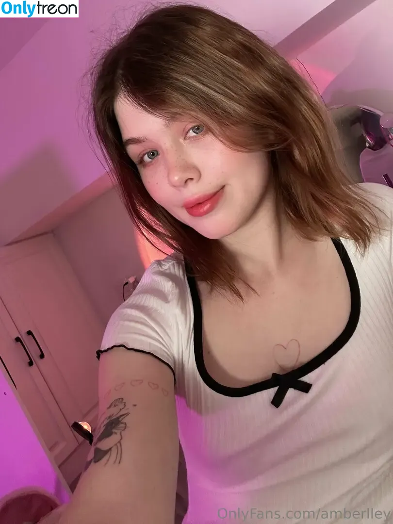 amberlley nude photo #0025 (amberlleyofficial)