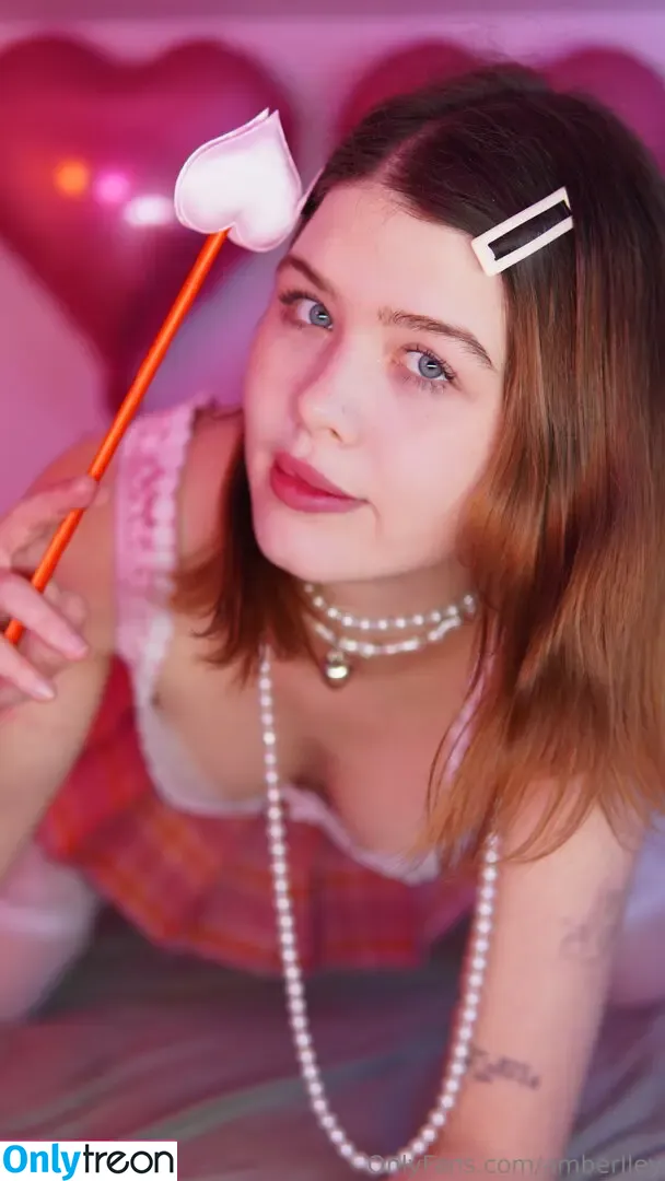 amberlley nude photo #0030 (amberlleyofficial)