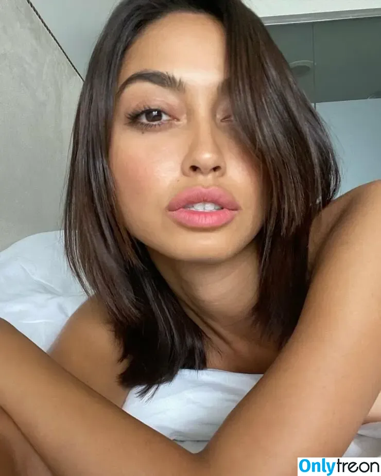 Ambra Battilana Gutierrez nude photo #0005 (ambrabgutierrez)