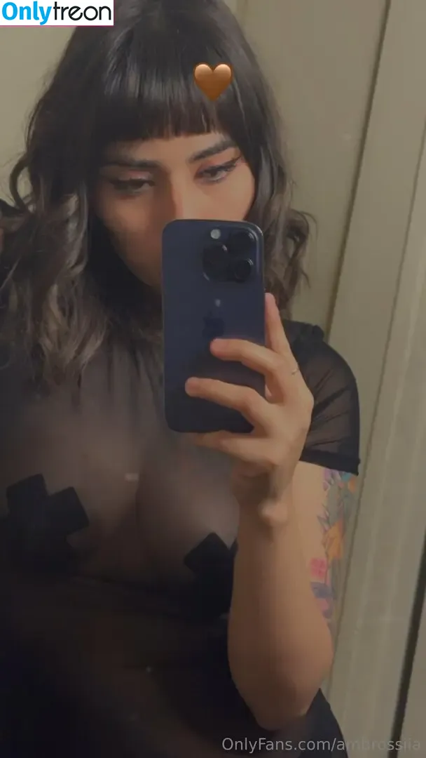 ambrossiia nude photo #0001 (ambrosiatheband)