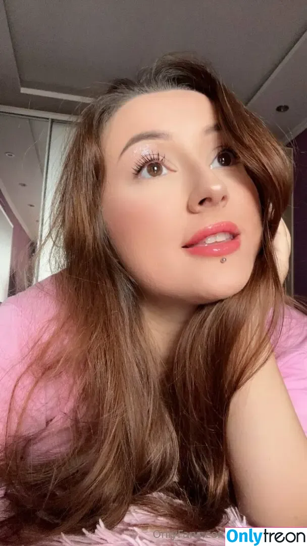 Ameli Kanari nude photo #0033 (EtherealKiss_ / ameli_kanari / ameliakanaris)