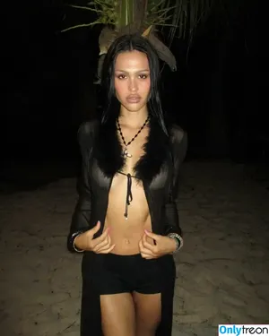 Amelia Gray Hamlin / ameliagray nude photo #0174