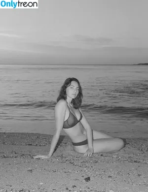 Amelia Zadro / ameliazadro nude photo #0028