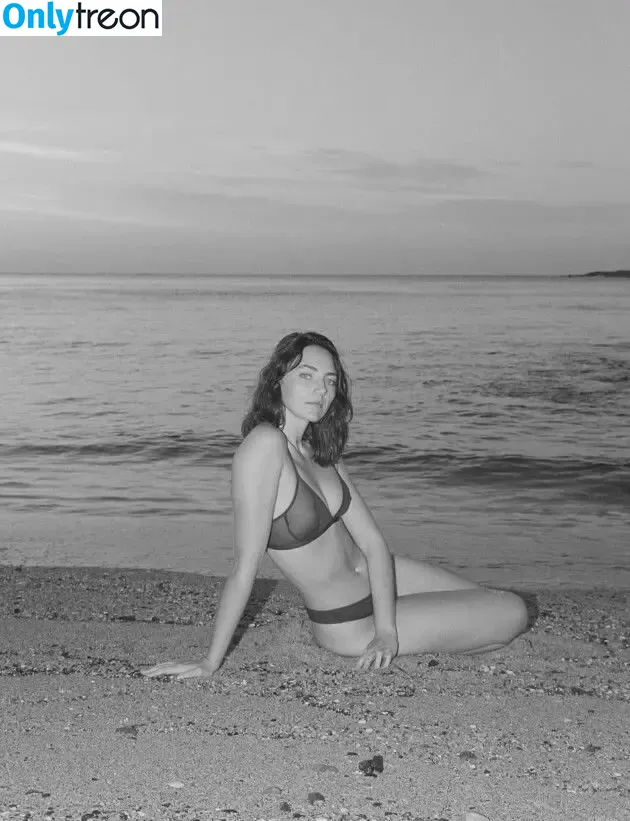Amelia Zadro nude photo #0028 (ameliazadro)