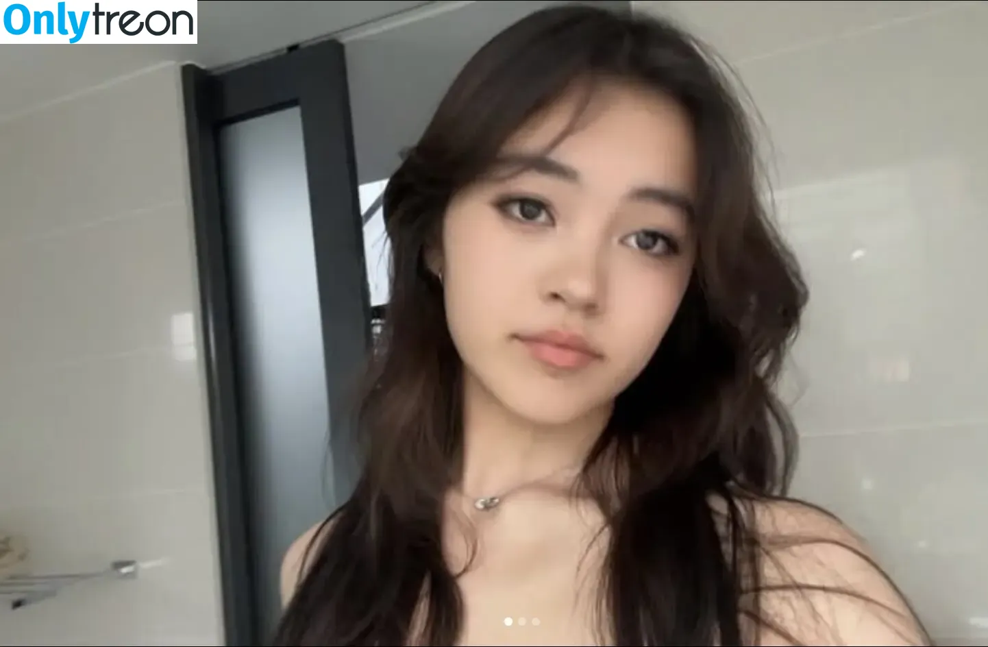 Ameliawasian nude photo #0003 (Ameliawasian)