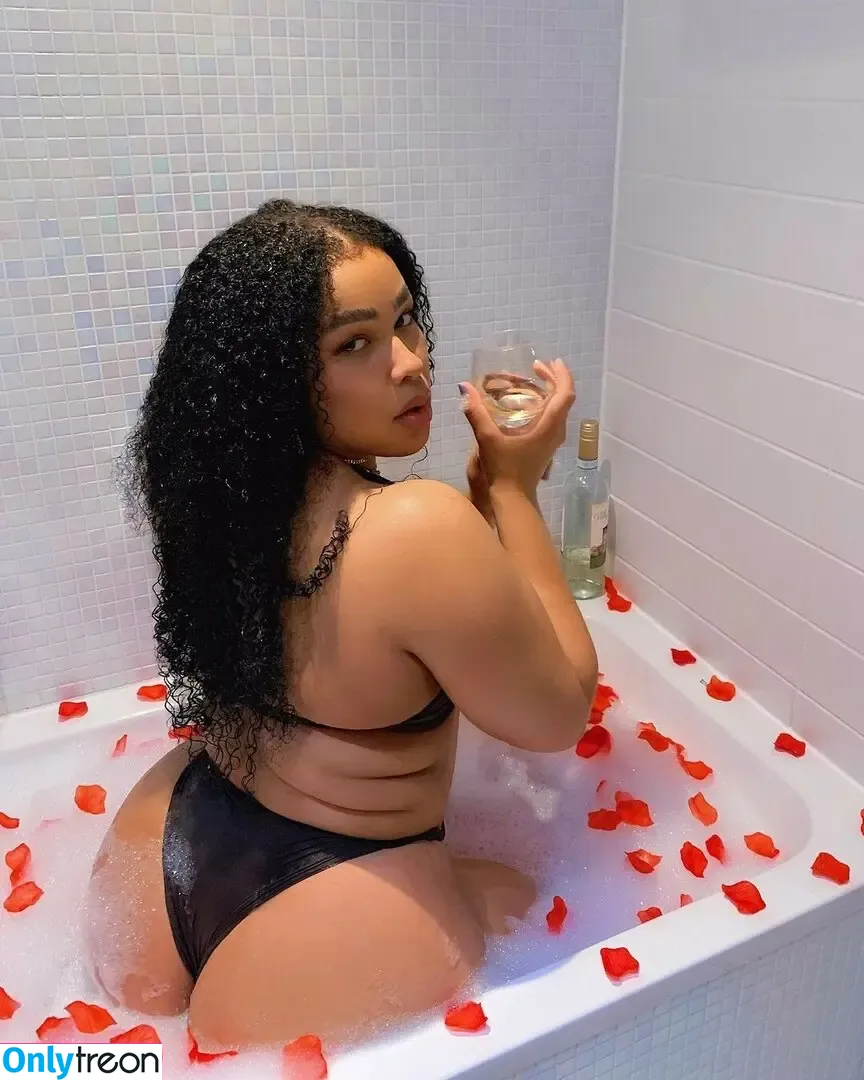 amielatisha nude photo #0009 (Latisha Allen / lovelatisha)