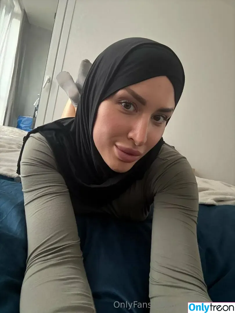 Amira_amour nude photo #0177 (_.amiraamour)