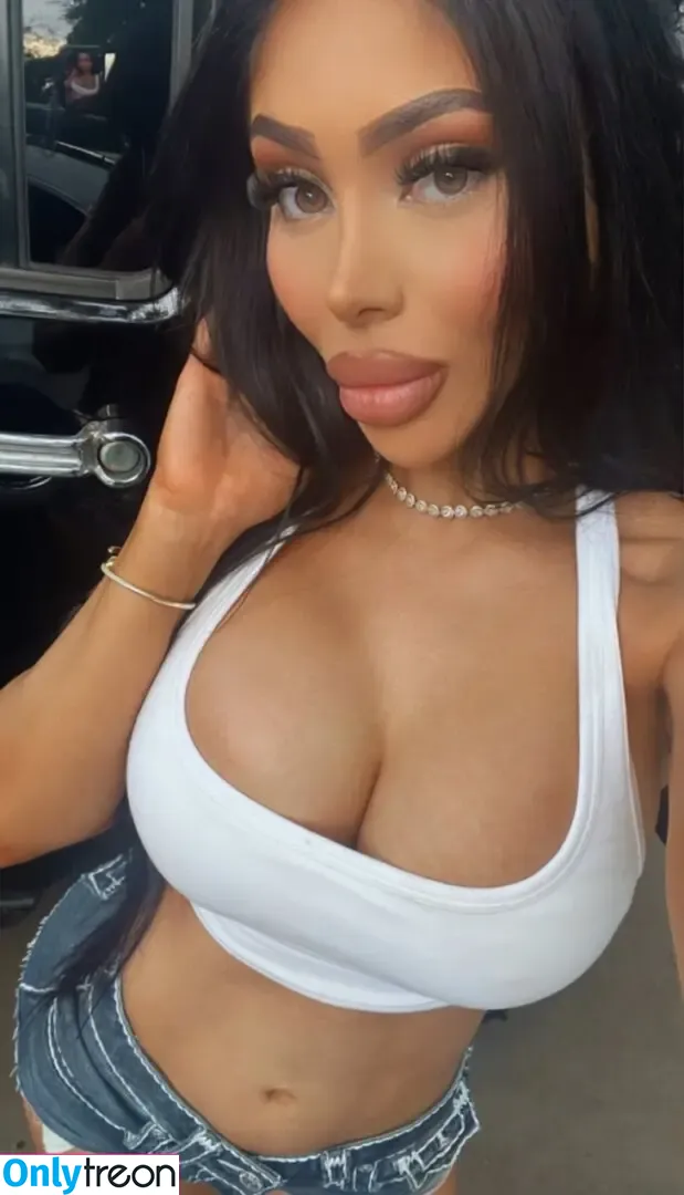 Amiradoll nude photo #0013 (Amiramya_xo / amiramyaxo)