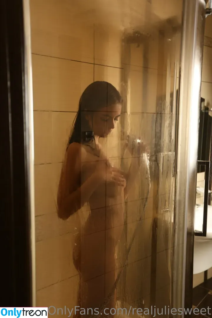 amour_angel nude photo #0017 (amourangels_official)