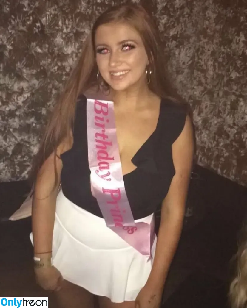 Amy Heslop nude photo #0041 (_amyheslop / ultimatelyamy)