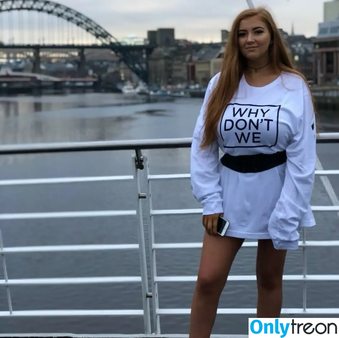 Amy Heslop nude photo #0056 (_amyheslop / ultimatelyamy)