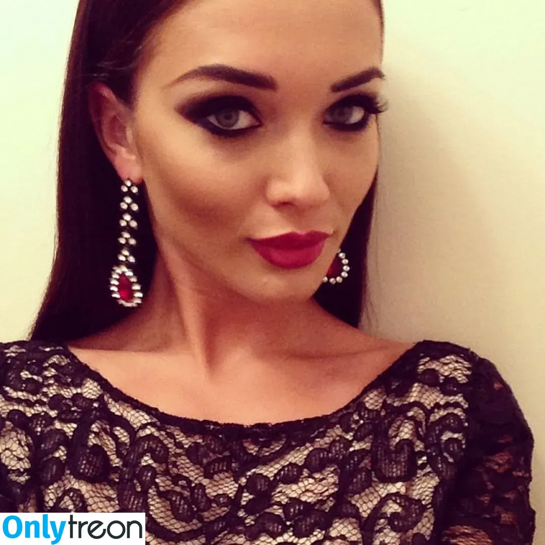 Amy Jackson nude photo #0093 (iamamyjackson / theallamericanbadgirl)