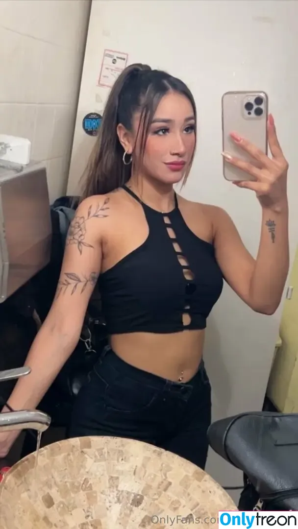 amychangg nude photo #0001 (amychangg)