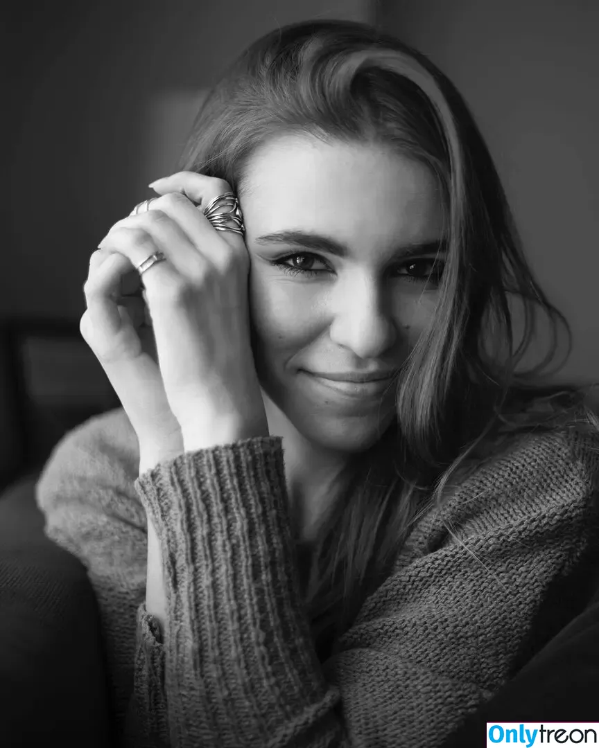 Amymarie Gaertner nude photo #0061 (amymarie)