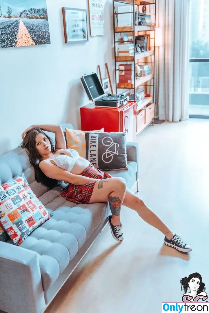 amyplacco nude photo #0039 (amyplacco)