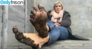 amysolesx / amysolesx_feet nude photo #0011