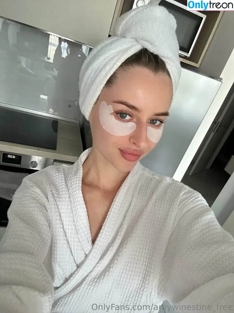 amywinestine nude photo #0009 (amywinestein)