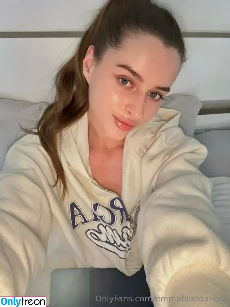amywinestine nude photo #0021 (amywinestein)
