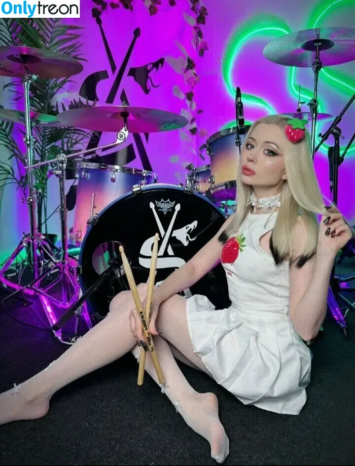 an.drums nude photo #0033 (Anastasia Sereda / drumnlace)