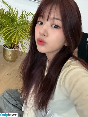 An Yujin 안유진 | / An IVE / _yujin_an nude photo #0056