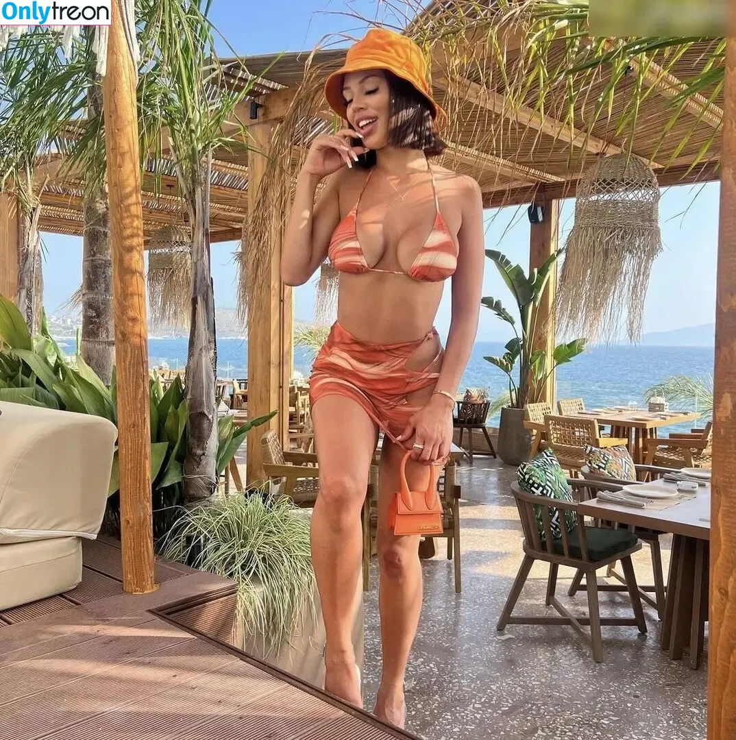 Ana Claudia nude photo #0024 (anaclaudiiaa7)