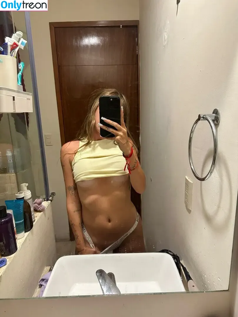 Ana Ovalles nude photo #0002 (anasoclash)