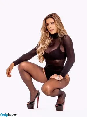 Ana Paula Minerato / apminerato nude photo #0239