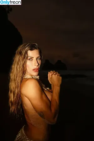 Ana Paula Minerato / apminerato nude photo #0271