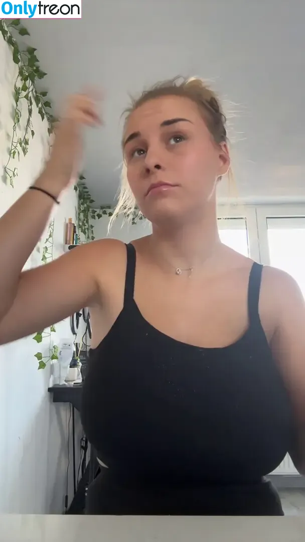 Anais nude photo #0067 (anaispv / anaisus / itsanais70)