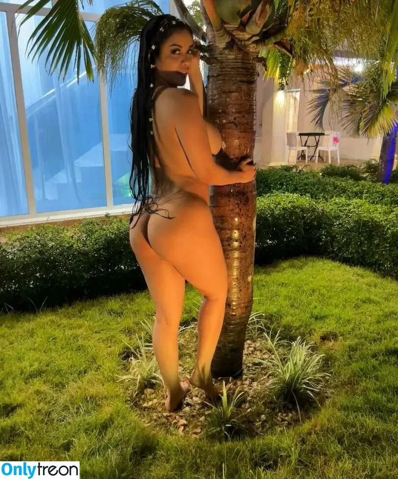 anakarinamillan93 nude photo #0016 (anakarinamillan93)