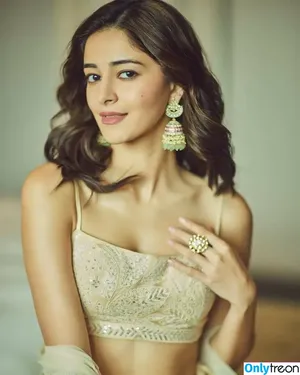 Ananya Pandey / ananyapanday nude photo #0177