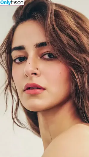 Ananya Pandey / ananyapanday nude photo #0179