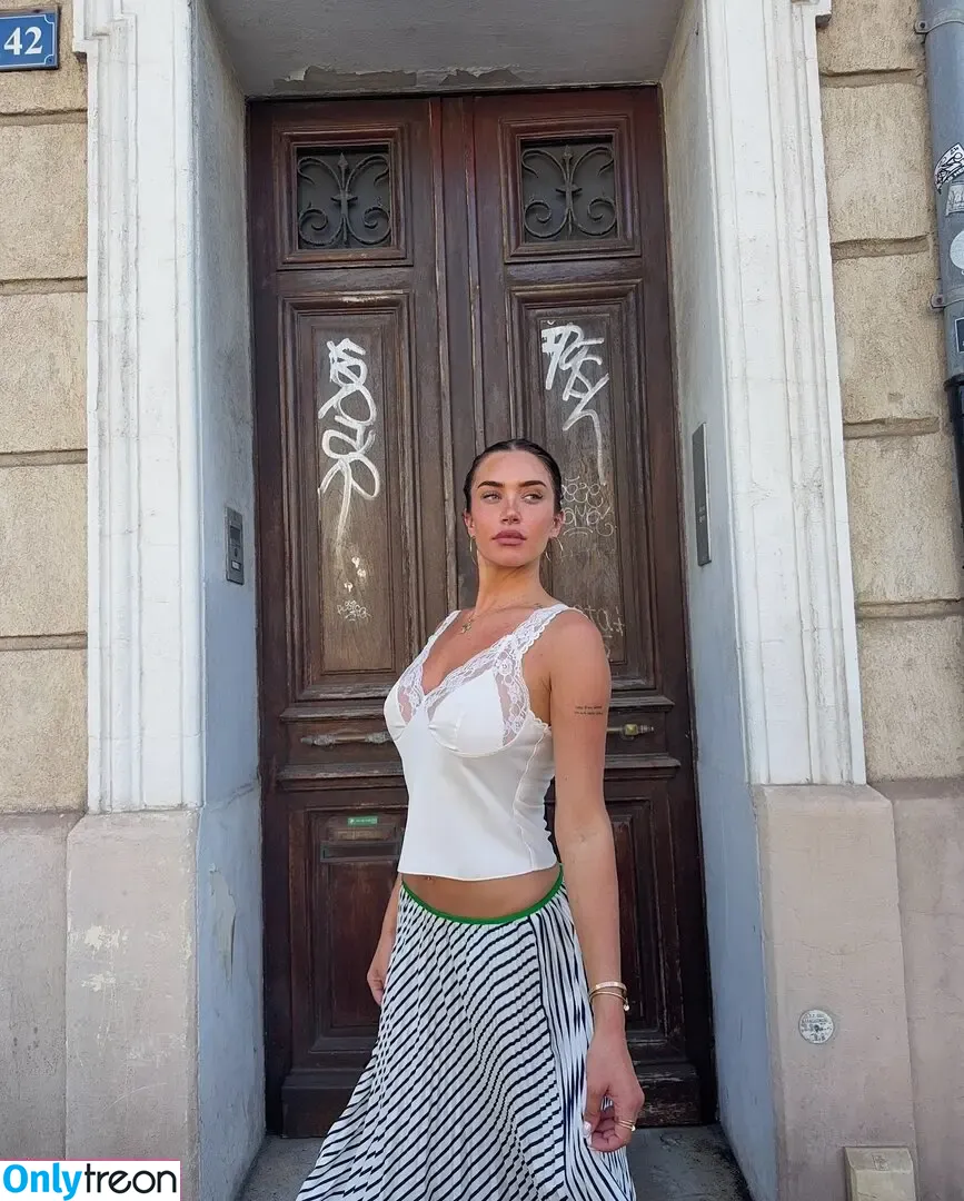 Anastasia Karanikolaou nude photo #0923 (Stassiebaby / staskaranikolaou)