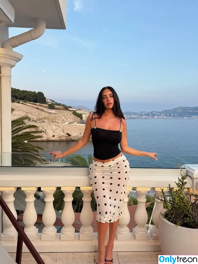 Anastasia Karanikolaou nude photo #0928 (Stassiebaby / staskaranikolaou)