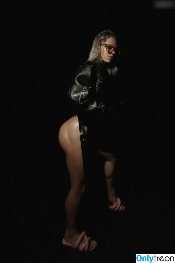 Anastasia Zolotaya nude photo #0080 (Anastasia Zolotaya)