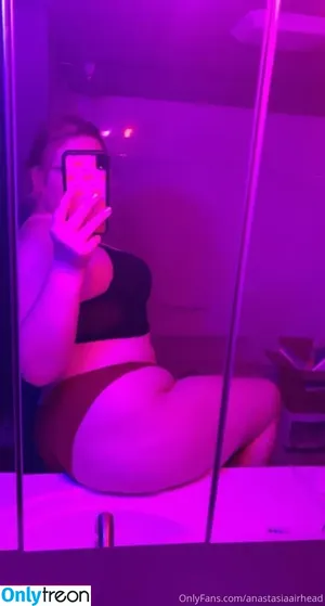 anastasiaairhead / airhead.gemini nude photo #0006