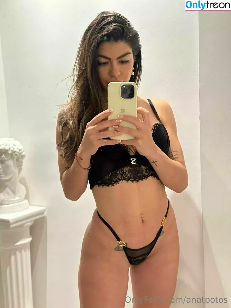 anatpotos nude photo #0061 (anatortos)
