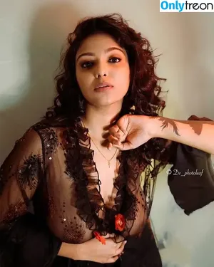 __anavrin___ / Anavrin / nirva_nahh / safawarda nude photo #0001