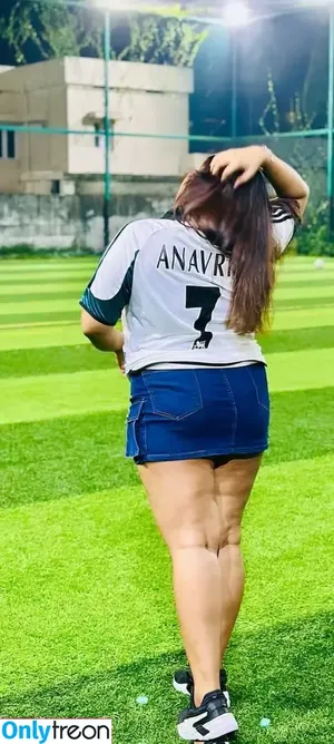 __anavrin___ / Anavrin / nirva_nahh / safawarda nude photo #0021