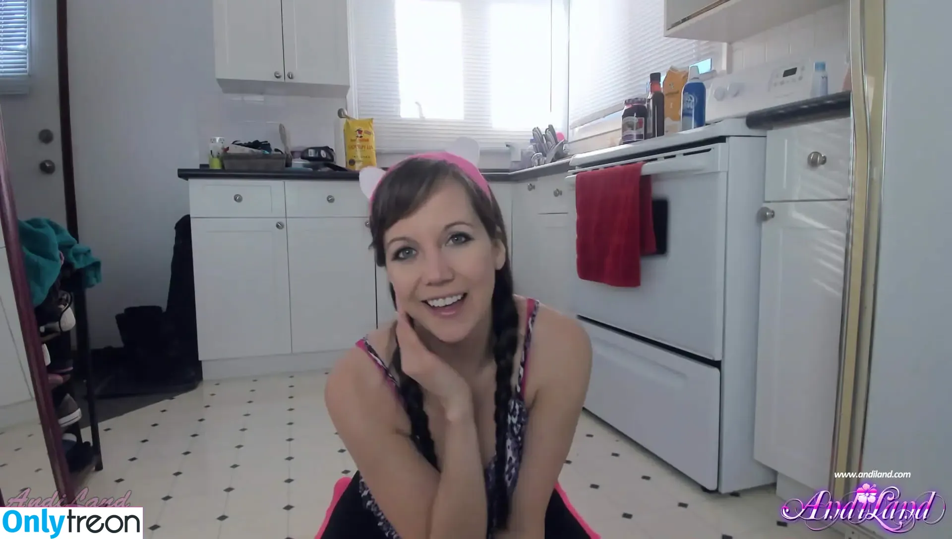 Andi Land nude photo #7906 (andiland / land8576 / therealandiland)